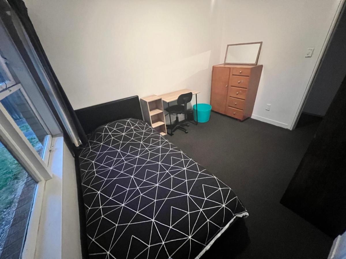 Single Room #1 Or #3 - Homestay Family Home - No Breakfast Hamilton Exterior foto